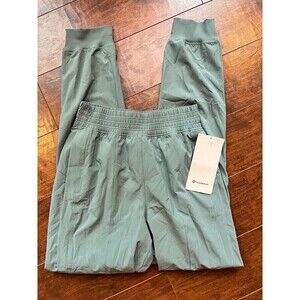 Lululemon Wanderer Joggers Tidewater Teal Color Elastic Waist Size 2 Womens NWT